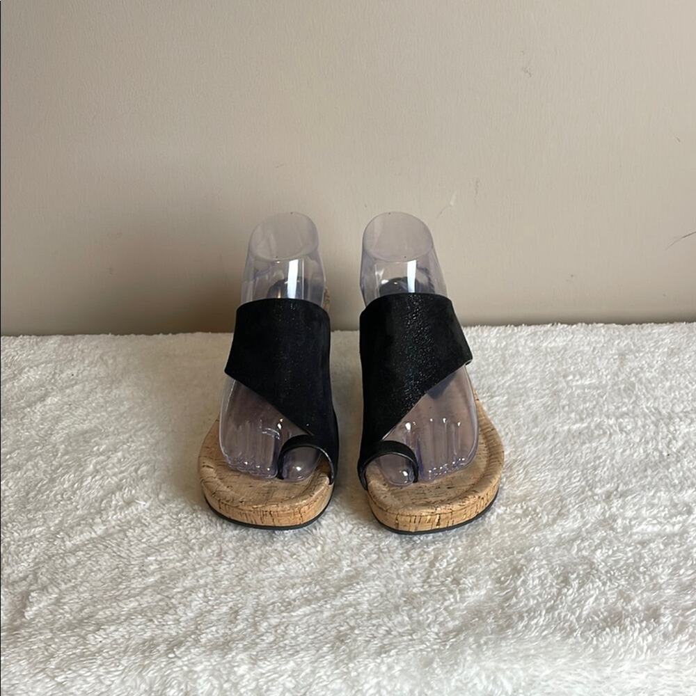 Donald J Pliner Wedge Elegant Gyer Black Leather Toe Ring Women's 11M Sandals